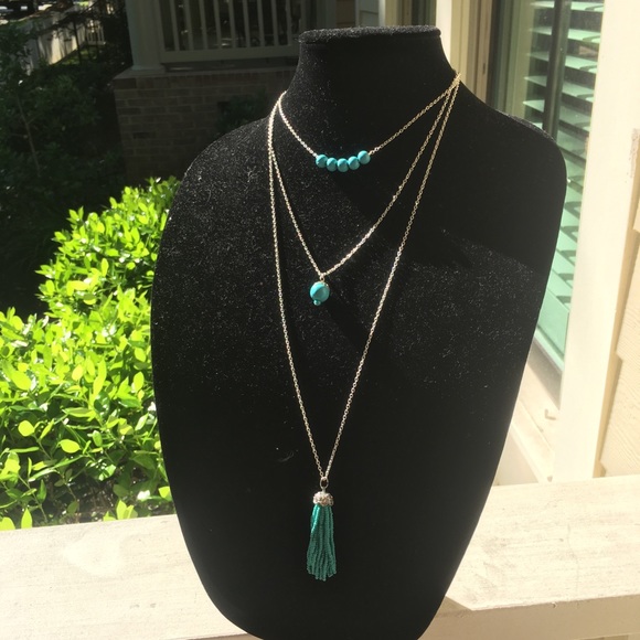 Peabeads signature 3-layer necklace - Picture 3 of 8